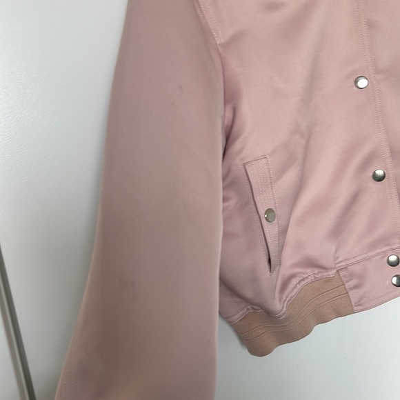 GRACIA PINK CROPPED BOMBER JACKET - Picture 3 of 7